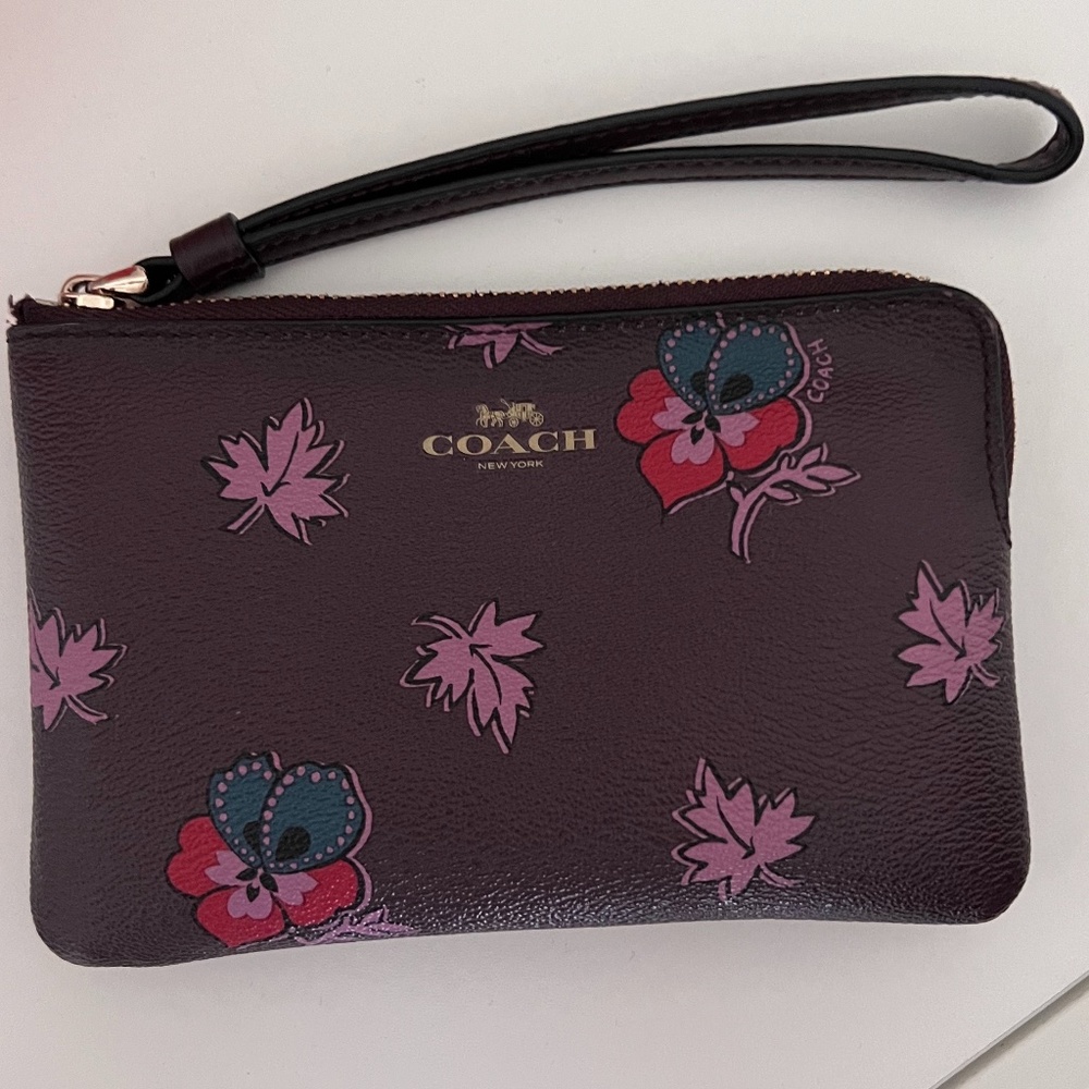 Small Coach Floral Wallet with Zipper